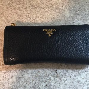 Meet your Posher, Leslie